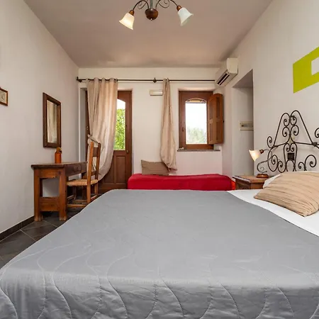 Κατάλυμα σε φάρμα Terrenia