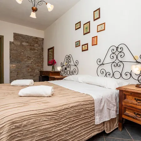 Κατάλυμα σε φάρμα Terrenia Ταορμίνα